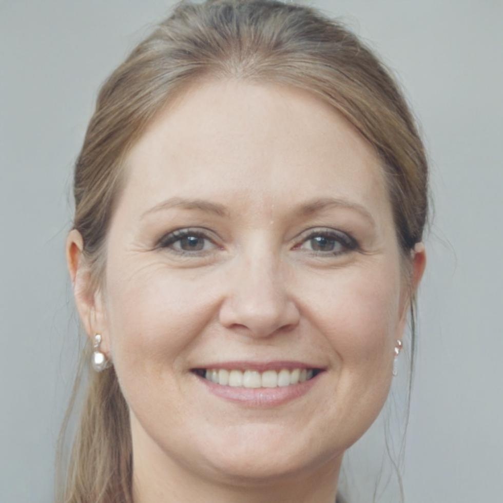 Especialista Elena Vázquez